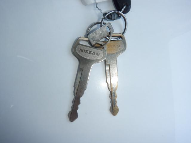 ＮＴ１００クリッパートラック ６６０　ＤＸ　農繁仕様　４ＷＤ　１オーナー　四駆　パワステ　エアコン　エアバッグ（29枚目）