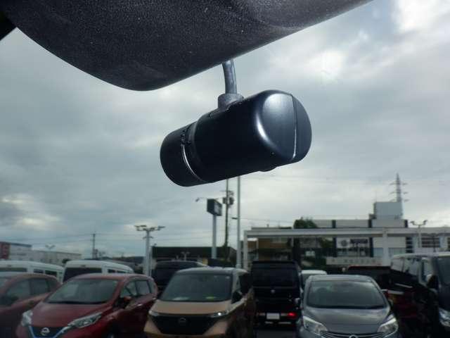 NV100クリッパーリオ 660 G ハイルーフ 純正ナビ バックカメラ ドラレコ前後室内 ブレーキサポート バックモニター 1オ-ナ- レーンキープアシスト スマートキ 盗難防止装置 ETC付き キーフリーシステム エアコン ドラレコ 助手席エアバッグ ワンセグTV I-STOP PS(8枚目)