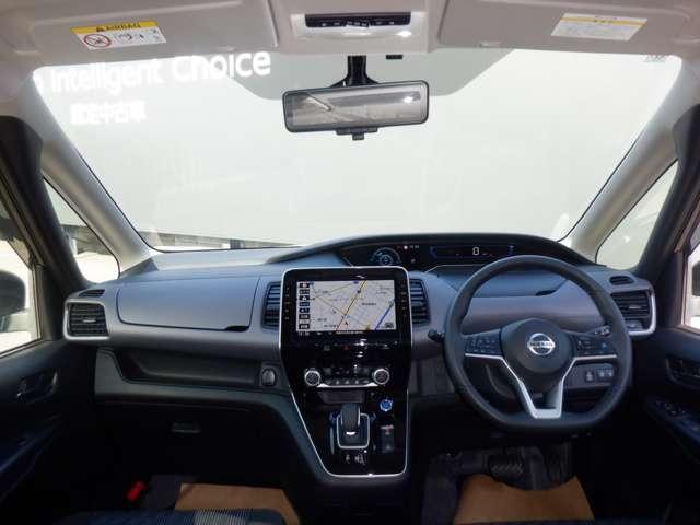 セレナ １．２　ｅ－ＰＯＷＥＲ　ハイウェイスター　Ｖ　３６０°カメラ　エマジェンシーブレーキ　１オナ　スマキー　バックカメラ　ＬＥＤ　レーンアシスト　ＥＴＣ　ドラレコ　Ａストップ　イモビ　サイドカーテンエアバック　フルオートエアコン　アルミホイール（3枚目）