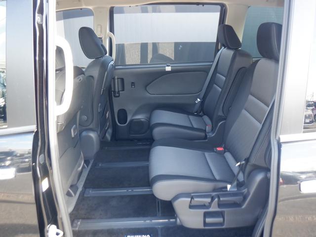 セレナ １．２　ｅ－ＰＯＷＥＲ　ハイウェイスター　Ｖ　３６０°カメラ　エマジェンシーブレーキ　１オナ　スマキー　バックカメラ　ＬＥＤ　レーンアシスト　ＥＴＣ　ドラレコ　Ａストップ　イモビ　サイドカーテンエアバック　フルオートエアコン　アルミホイール（33枚目）