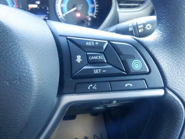 �v���p�C���b�g���ڃ��[�N�X���A�N�Z���A�u���[�L�������ŃR���g���[�����đO�̃N���}�Ƃ̎Ԋԋ�����ۂ菕�������܂��B