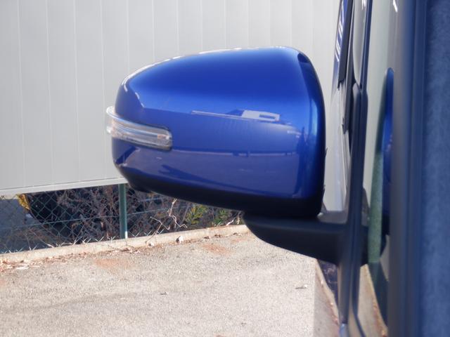 �E�C���J�[�t���h�A�~���[�ł��B����Ɂu�E�C���J�[���n�U�[�h�v���C�Â��Ă��炦�邨���������S�m�ۂ̃A�C�e���ł�