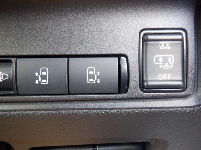 セレナ ２．０　ハイウェイスターＶ　純正ナビ　後席モニター　Ｗ電動スライド　レーダークルコン　レーンアシスト　ＬＥＤランプ　ワンオーナー車　盗難防止システム　ＥＴＣ装備　カーテンエアバッグ　アルミホイール　キーフリー　メモリ－ナビ　ナビＴＶ　エアコン　ドラレコ（19枚目）