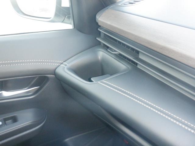 セレナ ２．０　ハイウェイスターＶ　純正ナビ　後席モニター　Ｗ電動スライド　レーダークルコン　レーンアシスト　ＬＥＤランプ　ワンオーナー車　盗難防止システム　ＥＴＣ装備　カーテンエアバッグ　アルミホイール　キーフリー　メモリ－ナビ　ナビＴＶ　エアコン　ドラレコ（33枚目）