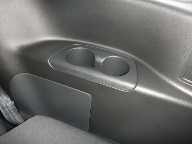 セレナ ２．０　ハイウェイスターＶ　純正ナビ　後席モニター　Ｗ電動スライド　レーダークルコン　レーンアシスト　ＬＥＤランプ　ワンオーナー車　盗難防止システム　ＥＴＣ装備　カーテンエアバッグ　アルミホイール　キーフリー　メモリ－ナビ　ナビＴＶ　エアコン　ドラレコ（43枚目）