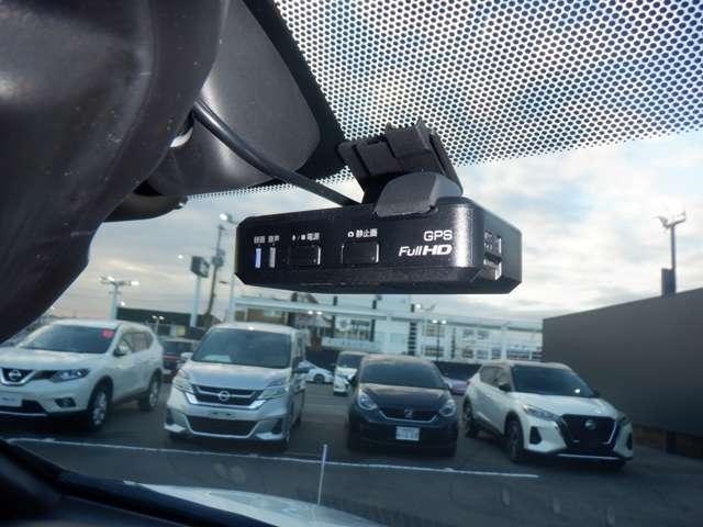 ������̎��ɖ𗧂��Y�����h���C�u���R�[�_�[�I�I