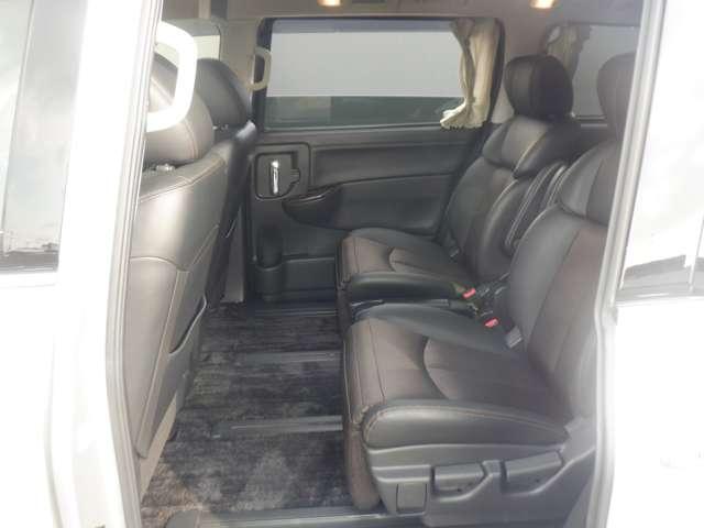 �����t�B�b�g���ƁA�Q�X�g���₳������ݍ��ރV�[�g�`��ɂ��A���ׂẴV�[�g�ō������K���������I�����O�h���C�u�����N�`���ł���