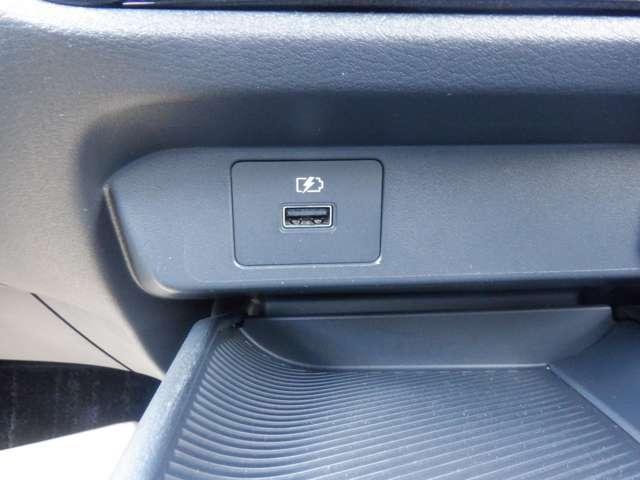 �X�}�z�Ȃǂ̏[�d�ɕ֗��Ȃt�r�a�d�����������܂��B