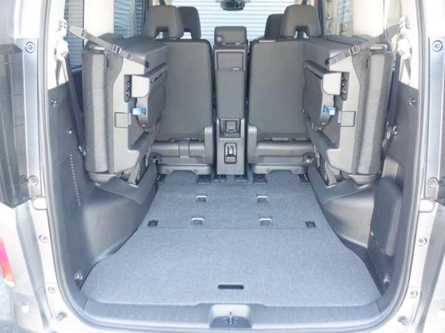 セレナ ２．０　Ｘ　純正ナビ　プロパイロット　Ｗエアコン　ＡＶＭ　メモリーナビ　自動（被害軽減）ブレーキ　オートエアコン　ワンオーナー車　ＬＥＤライト　アイドリングストップ　サイドエアバッグ　インテリジェントキー　バックモニター　レーンアシスト　追従型クルコン（37枚目）