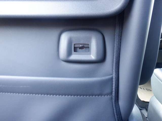 セレナ ２．０　ハイウェイスターＶ　メーカーナビ　　プロパイロット　Ｗ電動スライド　レーダークルコン　レーンアシスト　ＬＥＤランプ　ワンオーナー車　盗難防止システム　ＥＴＣ装備　カーテンエアバッグ　アルミホイール　キーフリー　メモリ－ナビ　ナビＴＶ　エアコン　ドラレコ（33枚目）