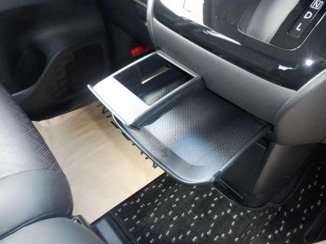 ルークス ６６０　ハイウェイスターＧターボ　プロパイロット　エディショ　純正ナビ　ＡＶＭ　ドラレコ前後室内　ＥＴＣ２．０　両側Ｐスライドドア　ワンオ－ナ－　３６０ビュー　Ｗエアバック　ＬＫＡ　ＡＡＣ　Ｉ－ＳＴＯＰ　スマ－トキ－　ＡＣＣ　ドライブレコーダ　パワーステアリング（27枚目）