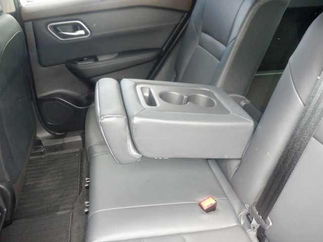 �^�񒆂ɂ���w�������|�����Ƃɂ��A�[�����X�g�ɂȂ�܂��B�h�����N�z���_�[�t���ł��B