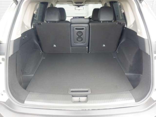 ���i�g���Ȃ�A�\���ȍL���̃��Q�b�W�X�y�[�X������܂��B