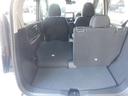 リヤシート５：５に分割できるので、荷物の大きさ・乗る人数に合わせて有効活用できますよ