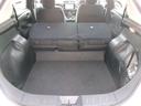 後席を倒すと広くなり長い荷物も積むことが出来ます。