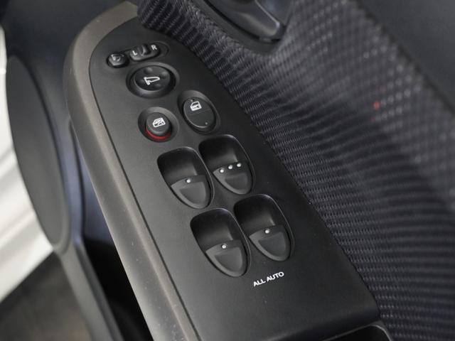 ストリーム ＺＳ特別仕様車スポーティエディション　１年保証ホンダ純正ＨＤＤナビＲカメラＥＴＣワンセグＨＩＤ（20枚目）