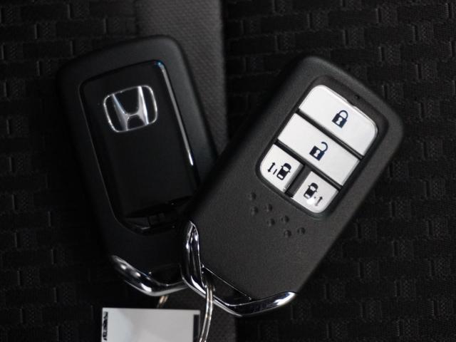 ステップワゴンスパーダ スパーダ・クールスピリットホンダセンシング　１年保証ナビＤレコＲカメＥＴＣ両電扉ＢＴ地デジ　サイドエアバック　スマートキ　左右電動スライドドア　バックモニタ　Ｗエアコン　地ＴＶ　ナビ＆ＴＶ　三列シート　助手席エアバッグ　ドライブレコーダ　ＡＡＣ（22枚目）