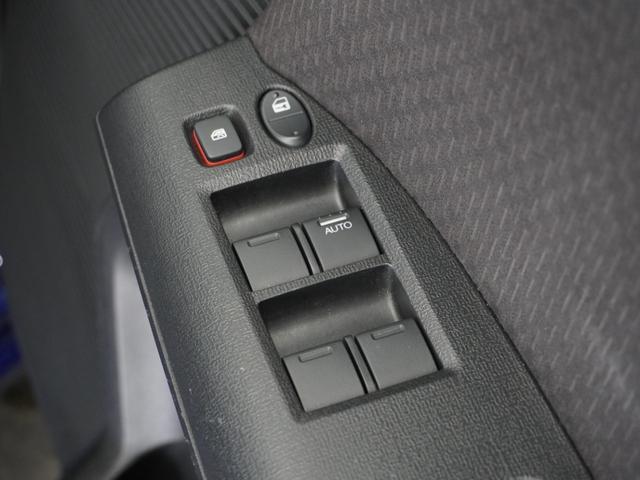 フリード Gジャストセレクション 1年保証ナビDレコRカメETC両電扉BTワンセグ 両側Pスライドドア Bモニター スマトキー 定期点検記録簿 Dレコ ワンオナ メモリーナビゲーション 助手席エアバッグ AUTOエアコン 1セグ 禁煙(25枚目)