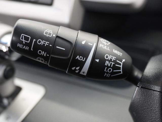 フリード Gジャストセレクション 1年保証ナビDレコRカメETC両電扉BTワンセグ 両側Pスライドドア Bモニター スマトキー 定期点検記録簿 Dレコ ワンオナ メモリーナビゲーション 助手席エアバッグ AUTOエアコン 1セグ 禁煙(32枚目)