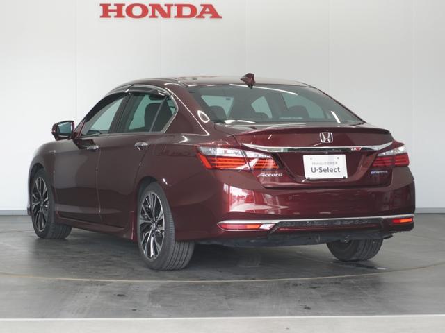 アコードハイブリッド ＥＸ　１年保証ナビＲカメＥＴＣクルコンＢＴ地デジＬＥＤ　バックモニター　本革シート　Ｐセンサー　サイドカーテンエアバック　サイドモニター　記録簿　アルミ　ナビＴＶ　ＬＥＤヘッド　フルセグテレビ　禁煙（17枚目）