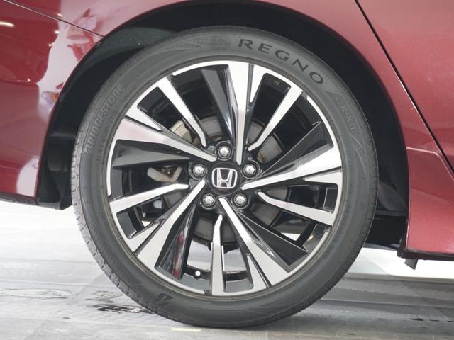 アコードハイブリッド ＥＸ　１年保証ナビＲカメＥＴＣクルコンＢＴ地デジＬＥＤ　バックモニター　本革シート　Ｐセンサー　サイドカーテンエアバック　サイドモニター　記録簿　アルミ　ナビＴＶ　ＬＥＤヘッド　フルセグテレビ　禁煙（18枚目）