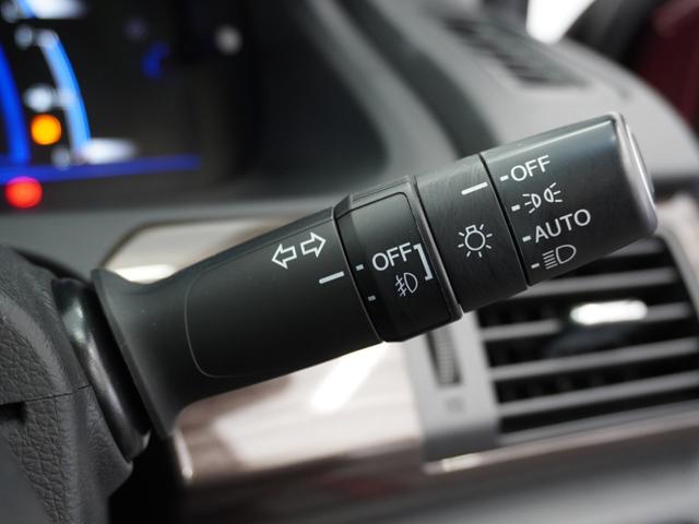 アコードハイブリッド ＥＸ　１年保証ナビＲカメＥＴＣクルコンＢＴ地デジＬＥＤ　バックモニター　本革シート　Ｐセンサー　サイドカーテンエアバック　サイドモニター　記録簿　アルミ　ナビＴＶ　ＬＥＤヘッド　フルセグテレビ　禁煙（42枚目）