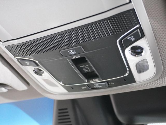 アコードハイブリッド ＥＸ　１年保証ナビＲカメＥＴＣクルコンＢＴ地デジＬＥＤ　バックモニター　本革シート　Ｐセンサー　サイドカーテンエアバック　サイドモニター　記録簿　アルミ　ナビＴＶ　ＬＥＤヘッド　フルセグテレビ　禁煙（53枚目）