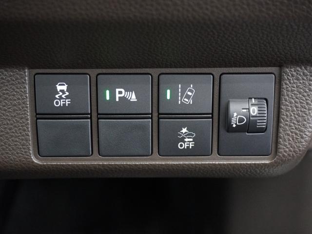 ◆障害物センサー◆車庫入れの時などに近くに障害物がある場合、障害物までの距離を音で知らせてくれます。