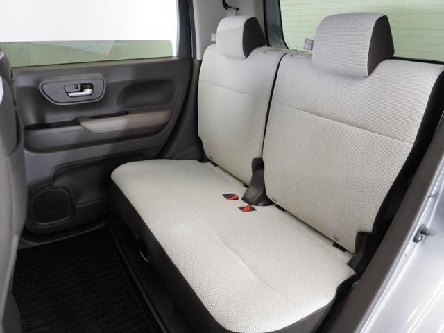 室内は、シートクリーニングや各部の徹底した清掃を実施し、消臭・除菌処理を行っています。しかも、全ての差上で天然成分の薬剤にこだわり安心・安全へも配慮しています。