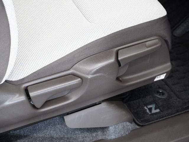 ◆シートハイトアジャスター◆運転席を上下に高さ調節ができます！運転ポジションを体格に合わせてシート調整できます。