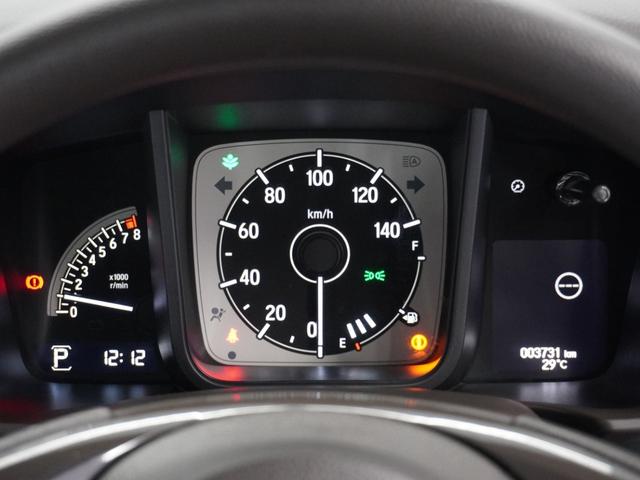 ◆マルチインフォメーション◆メーター内にディスプレーを装備。燃費、航続可能距離などの運転をサポートする情報、ホンダセンシングの注意・警告などを表示します。