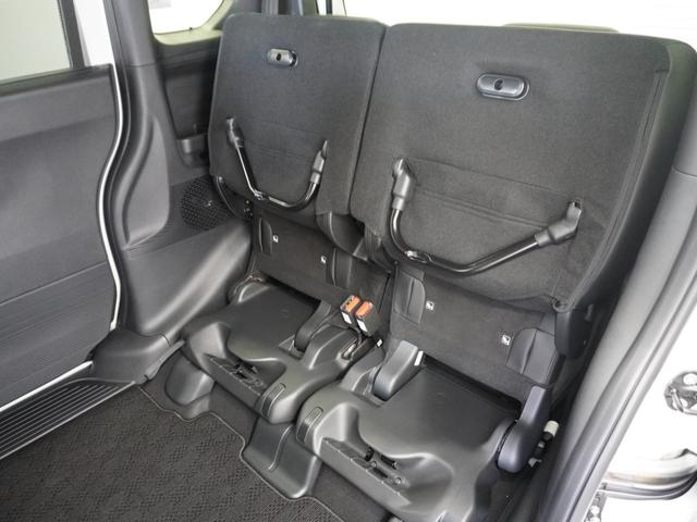 ◆チップアップ＆ダイブダウン機構付リアシート◆倒して、はね上げて。変化するシートで空間を乗る人に合わせて有効に使えます！