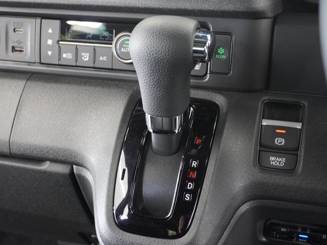 お立ち寄りいただく際は、事前にご連絡をお願いします。お目当てのお車が商談中や売約となることもございます。ご確認いただいてから、お立ち寄りください。