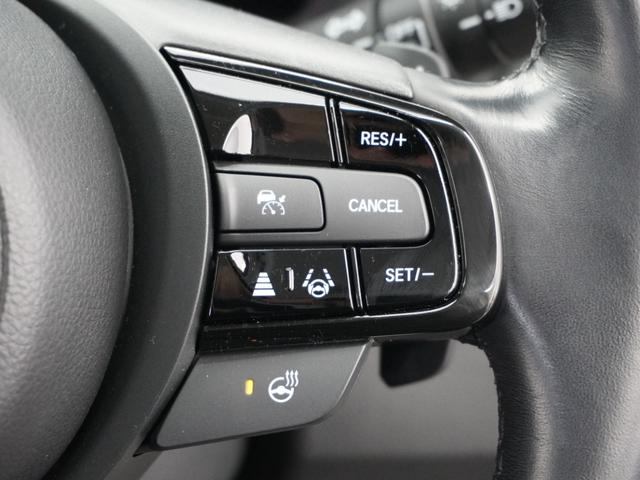 ヴェゼル e:HEVZ 1年保証ナビ全周囲カメDレコETC2.0クルコン 衝突回避支援ブレーキ機能 パノラミックビューモニター 1オナ スマキ Pトランク フルオートエアコン エアバッグ 両席エアバック Rカメ 記録簿付(11枚目)