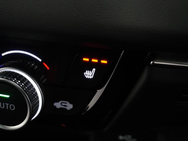 ヴェゼル e:HEVZ 1年保証ナビ全周囲カメDレコETC2.0クルコン 衝突回避支援ブレーキ機能 パノラミックビューモニター 1オナ スマキ Pトランク フルオートエアコン エアバッグ 両席エアバック Rカメ 記録簿付(16枚目)