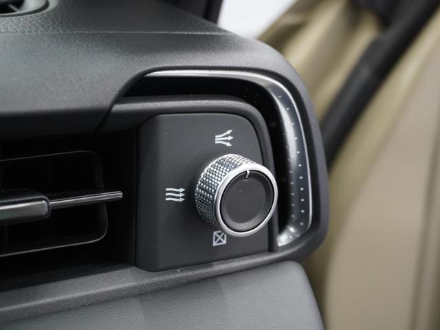 ヴェゼル e:HEVZ 1年保証ナビ全周囲カメDレコETC2.0クルコン 衝突回避支援ブレーキ機能 パノラミックビューモニター 1オナ スマキ Pトランク フルオートエアコン エアバッグ 両席エアバック Rカメ 記録簿付(17枚目)