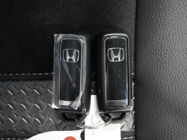 N-BOXカスタム Lターボ 2年保証ナビRカメETC両電扉BT地デジLED 地デジチューナー 衝突軽減ブレーキサポート LEDヘッドライ 1オーナー 禁煙 アイドリングS ターボエンジン PS カーテンエアバック シートヒータ(19枚目)