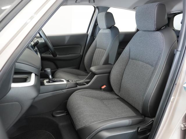 フィット e:HEVホーム 2年保証ナビRカメETCクルコンBT地デジ 前後誤発進抑制機能 クリソナ 助手席エアバッグ 運転席エアバッグ 1オナ アイドリングストップ 禁煙 LEDライト バックカメラ ABS サイドエアバッグ(17枚目)