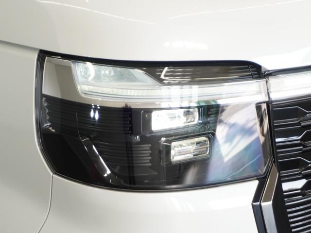 【ＬＥＤヘッドライト＋デイライト】今や主流のＬＥＤヘッドライトに、日中でも他者からの視認性を良くするデイタイムランニングランプ装備！スタイリッシュでかっこよく仕上がっています。