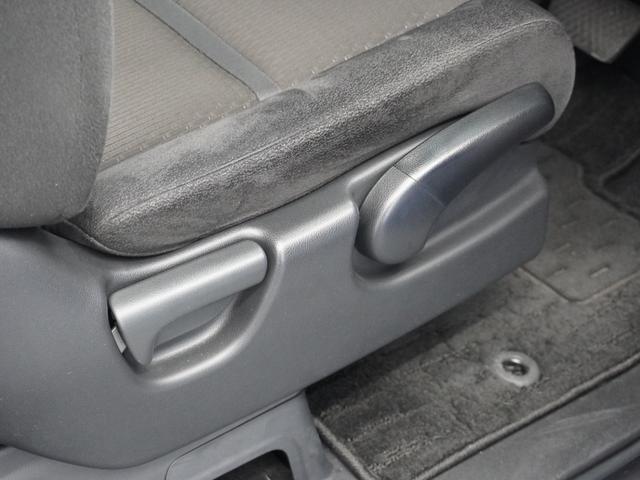 ステップワゴンスパーダ ｅ：ＨＥＶスパーダＧホンダセンシング　１年保証ナビＤレコＲカメＥＴＣ両電扉ＢＴ地デジ　ＬＥＤライト　ドライブレコーダ　セキュリティアラーム　横滑り防止装置　クルーズコントロール　Ｂカメラ　フルセグ　ＤＶＤ再生可能　ナビ＆ＴＶ　キーレス（29枚目）