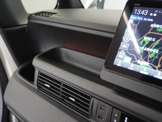 N-BOXカスタム ターボ 2年保証当社試乗車4WDナビDレコRカメETC サイドエアバック アルミ Dレコ LEDランプ ETC車載器 スマ-トキ- フルセグテレビ 禁煙 シ-トヒ-タ- Rカメラ オートクルーズコントロール(45枚目)