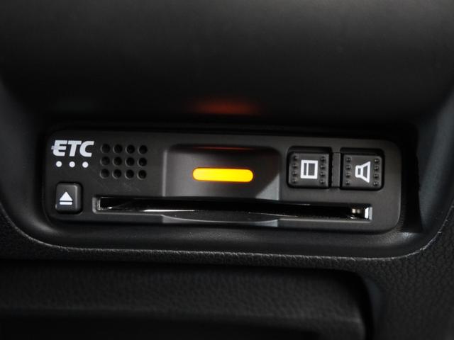 グレイス ＬＸ　１年保証ナビＲカメＥＴＣクルコンＢＴ地デジ　定期点検記録簿　１オナ　ＶＳＡ　ＥＴＣ装備　スマートキ　Ｗエアバック　ＡＡＣ　キーレスエントリー　禁煙　ナビＴＶ　ＬＥＤヘッドランプ　盗難防止システム（4枚目）