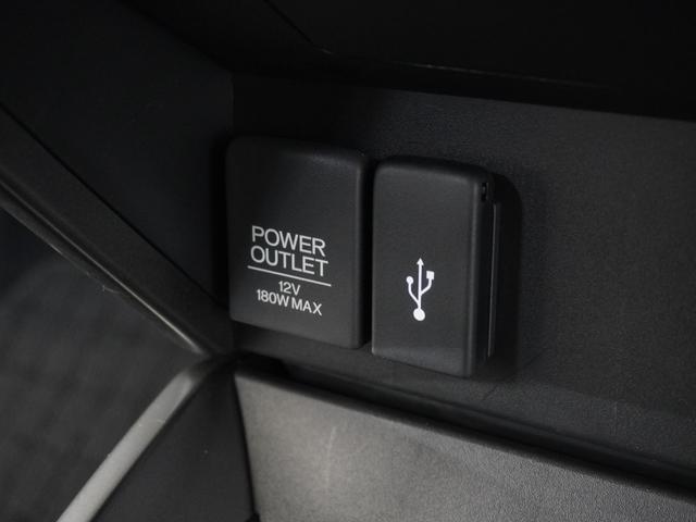 グレイス ＬＸ　１年保証ナビＲカメＥＴＣクルコンＢＴ地デジ　定期点検記録簿　１オナ　ＶＳＡ　ＥＴＣ装備　スマートキ　Ｗエアバック　ＡＡＣ　キーレスエントリー　禁煙　ナビＴＶ　ＬＥＤヘッドランプ　盗難防止システム（5枚目）