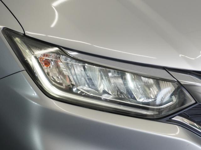 グレイス ＬＸ　１年保証ナビＲカメＥＴＣクルコンＢＴ地デジ　定期点検記録簿　１オナ　ＶＳＡ　ＥＴＣ装備　スマートキ　Ｗエアバック　ＡＡＣ　キーレスエントリー　禁煙　ナビＴＶ　ＬＥＤヘッドランプ　盗難防止システム（10枚目）