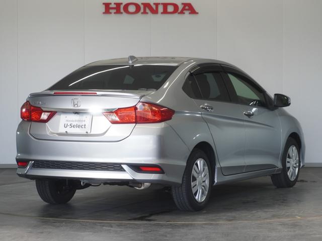 グレイス ＬＸ　１年保証ナビＲカメＥＴＣクルコンＢＴ地デジ　定期点検記録簿　１オナ　ＶＳＡ　ＥＴＣ装備　スマートキ　Ｗエアバック　ＡＡＣ　キーレスエントリー　禁煙　ナビＴＶ　ＬＥＤヘッドランプ　盗難防止システム（12枚目）