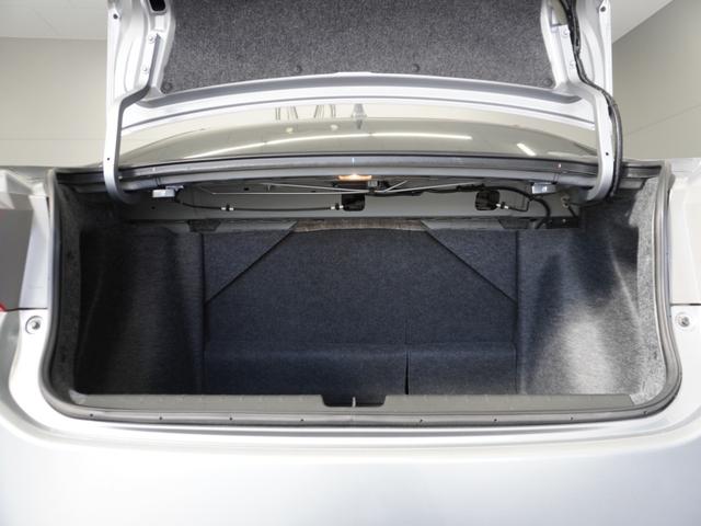 グレイス ＬＸ　１年保証ナビＲカメＥＴＣクルコンＢＴ地デジ　定期点検記録簿　１オナ　ＶＳＡ　ＥＴＣ装備　スマートキ　Ｗエアバック　ＡＡＣ　キーレスエントリー　禁煙　ナビＴＶ　ＬＥＤヘッドランプ　盗難防止システム（22枚目）