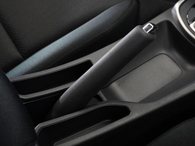 グレイス ＬＸ　１年保証ナビＲカメＥＴＣクルコンＢＴ地デジ　定期点検記録簿　１オナ　ＶＳＡ　ＥＴＣ装備　スマートキ　Ｗエアバック　ＡＡＣ　キーレスエントリー　禁煙　ナビＴＶ　ＬＥＤヘッドランプ　盗難防止システム（40枚目）