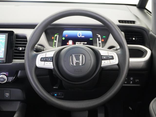 フィット e:HEVクロスター 1年保証ナビRカメETCクルコンBT地デジLED 衝突回避システム 禁煙 1オーナー フルオートエアコン 整備記録簿 前後センサー LEDランプ エアバッグ サイドエアバック VSA バックカメラ(7枚目)