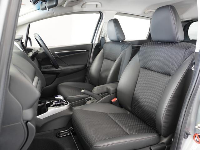 フィットハイブリッド Ｌパッケージ　１年保証ナビＤレコＲカメＥＴＣクルコンＢＴ地デジ　１オーナ　禁煙　ナビ＆ＴＶ　地デジフルセグＴＶ　サイドエアバック　ＤＶＤ再生　ＬＥＤ　ＥＣＯＮ　バックカメラ　オートクルーズコントロール　ＥＴＣ（18枚目）