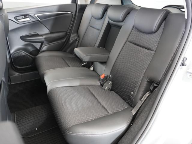 フィットハイブリッド Ｌパッケージ　１年保証ナビＤレコＲカメＥＴＣクルコンＢＴ地デジ　１オーナ　禁煙　ナビ＆ＴＶ　地デジフルセグＴＶ　サイドエアバック　ＤＶＤ再生　ＬＥＤ　ＥＣＯＮ　バックカメラ　オートクルーズコントロール　ＥＴＣ（19枚目）